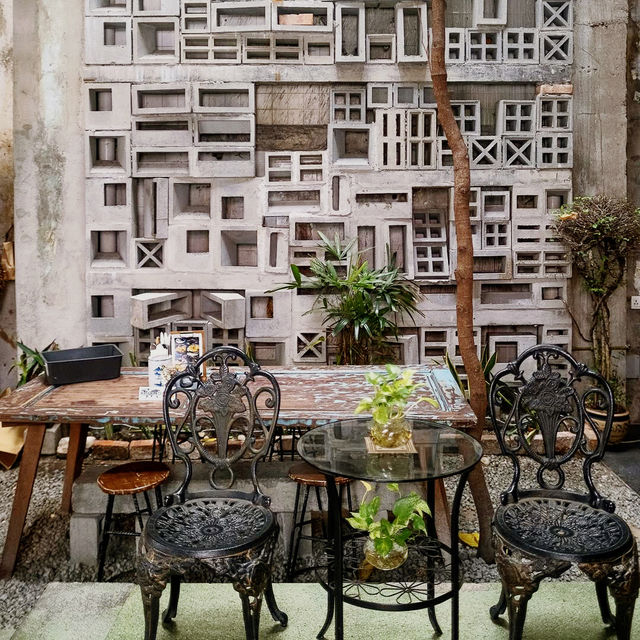 Urban Charm at Leaf & Co Cafe