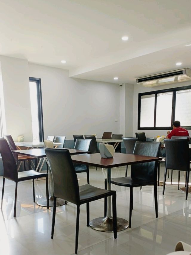 Lee Hotel |สุราษฎร์ธานี