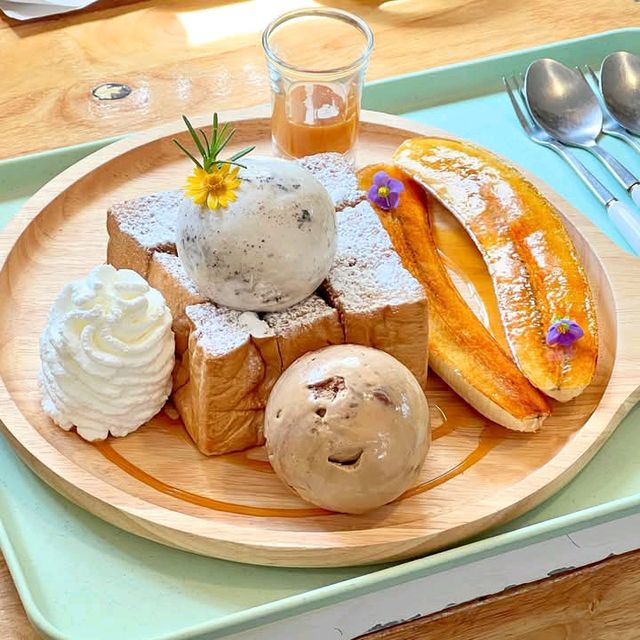 คาเฟ่เปิดใหม่ ไอศกรีมคือจุดเด่น