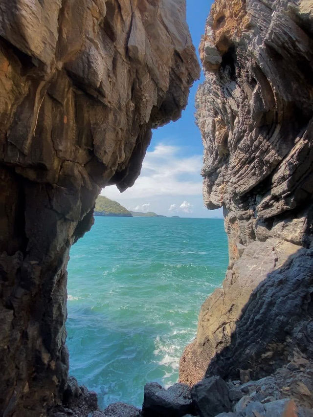 Unseen Koh Si Chang