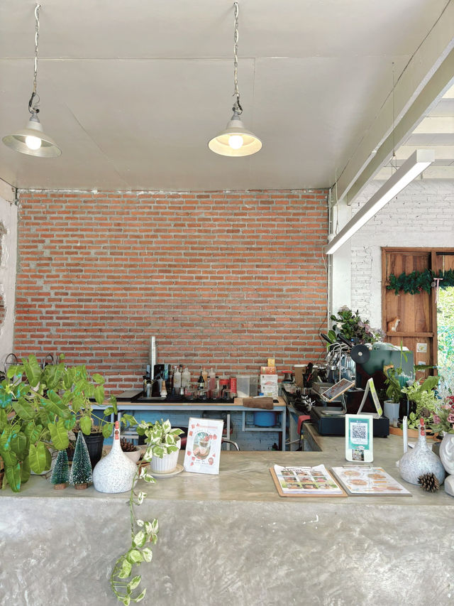 Choo โฮมคาเฟ่ บรรยากาศร่มรื่นที่เพชรบูรณ์
