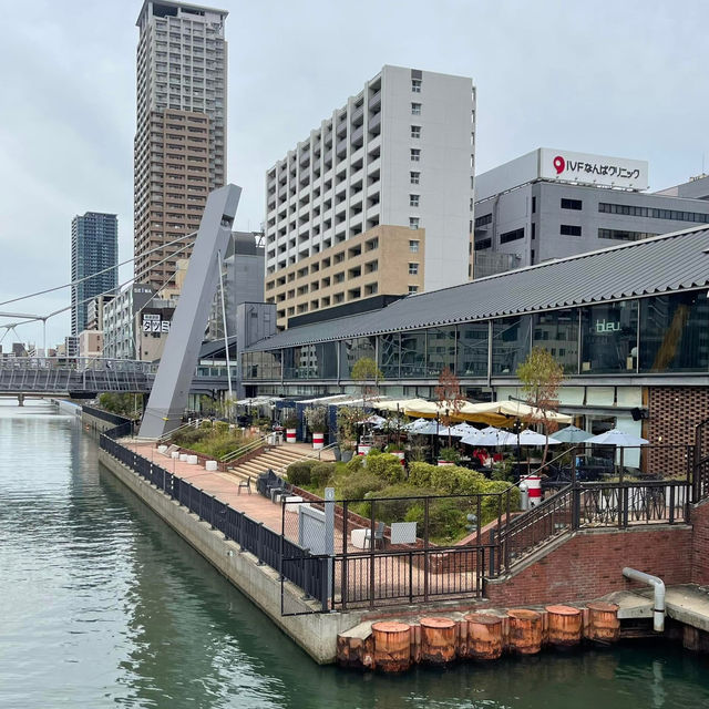 大阪氛圍感直接拉滿的河邊露天餐廳💕MOULiN 