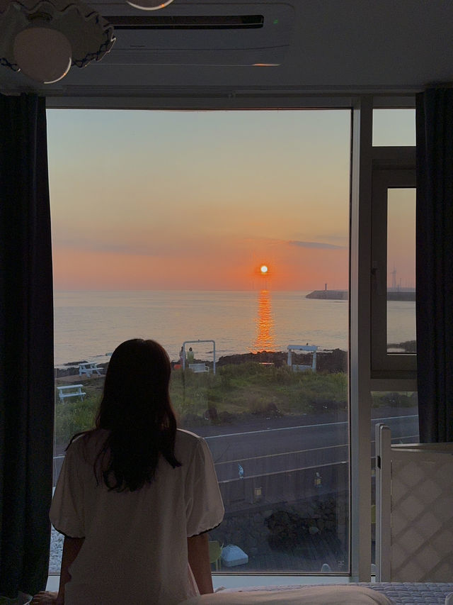 10초 바다 앞 10만원대 제주 오션뷰 숙소 🏝️ 