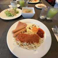 สไตล์ไทย! ติดทะเล Aksorn Rayong, The Vitality Co