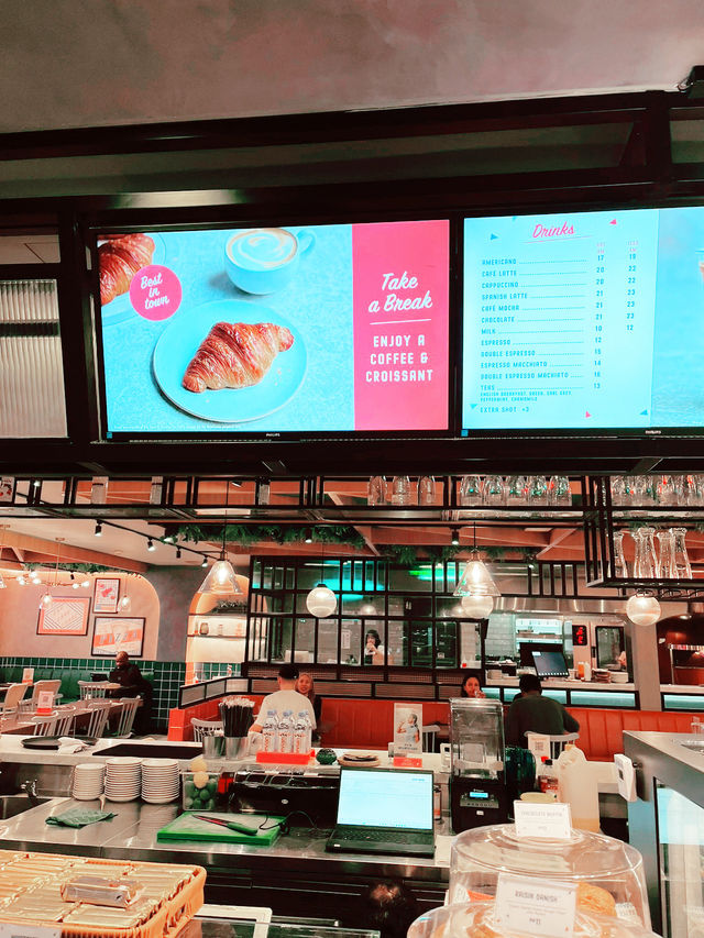 Jamie Oliver: A Culinary Haven for Travelers Seeking Gourmet Dining and Decadent Desserts