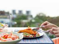 Dawn til Dusk Restaurant ห้องอาหารวิวทะเลภูเก็ต