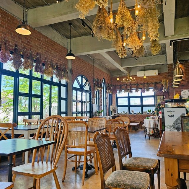ARTISAN HOUSE 🏡 คาเฟ่ขอนแก่น