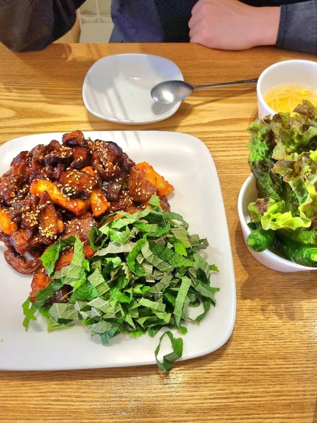 불족발 맛집을 찾는다면! 더만족 서면점🐽