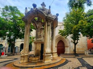 Carmo Convent: Lisbon’s Hauntingly Beautiful Open-Sky Ruins