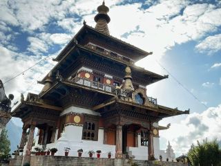 Khamsum Yulley Namgyal Chorten – A Hike With a View That Stays With You