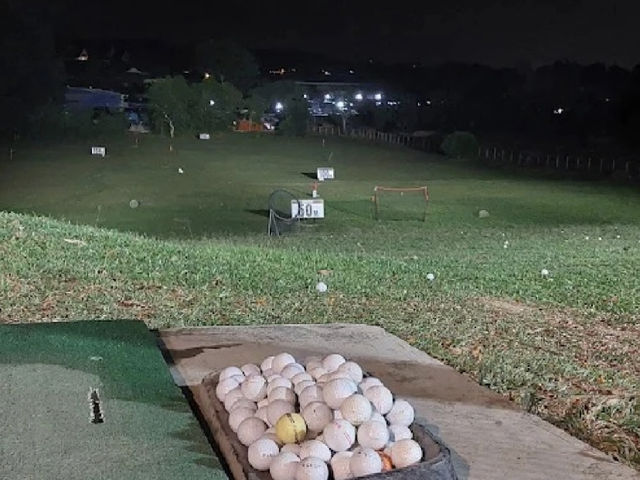 🎯Play Golf for Just RM14 in Johor?! Hidden UTM Gem Uncovered!⛳ + Chill Camping-Themed Café 🍃