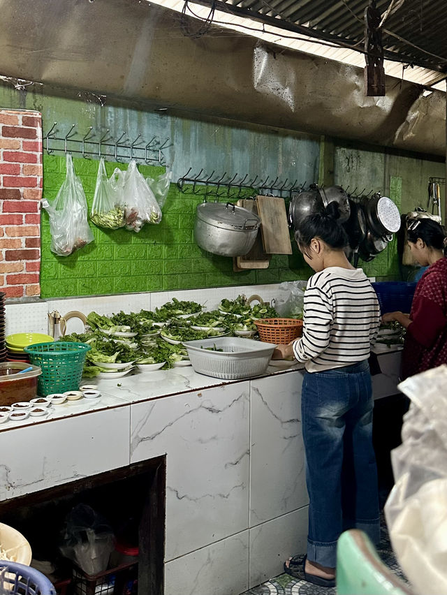 ร้านเฝอ🍜ที่คนเวียงจันทน์ในพื้นที่แนะนำว่าต้องมา