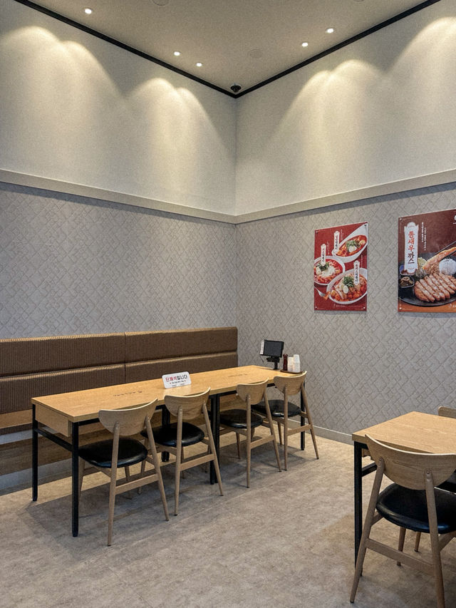 제주산 생 돼지고기로 만드는 돈까스 맛집