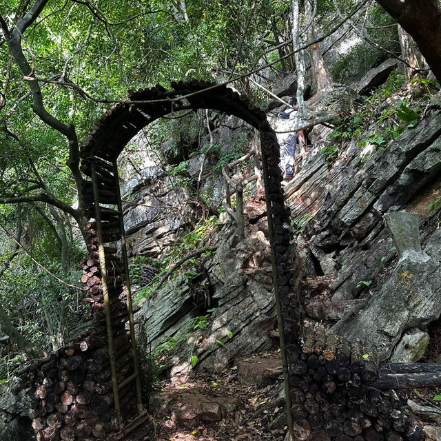 🥾 Hiking in Alor Setar: Gunung Keriang (Crystal Hill)