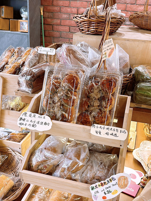 🎏紅磡麵包店踩過界‼️整章魚小丸子🐙