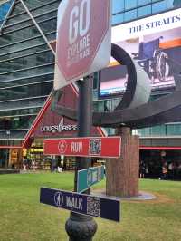 Art lovers, Go explore Raffles Place