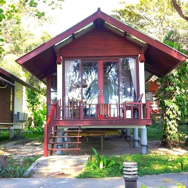 Simple & Affordable Beachfront Stay!- Samed Tubtim Resort🌅