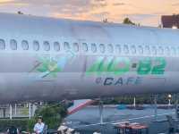 ✈️飛行機の中でカフェタイム？！本物の旅客機で非日常体験☕🛬 #MD82カフェ #バンコクカフェ巡り #機内カフェ #