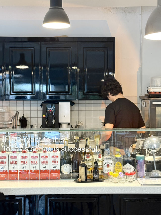 부산 전포카페거리 리액트