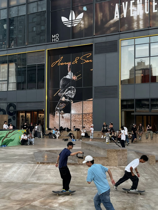 Avenue & Son Skatepark – Shanghai’s Luxe Street‑Skate Utopia  