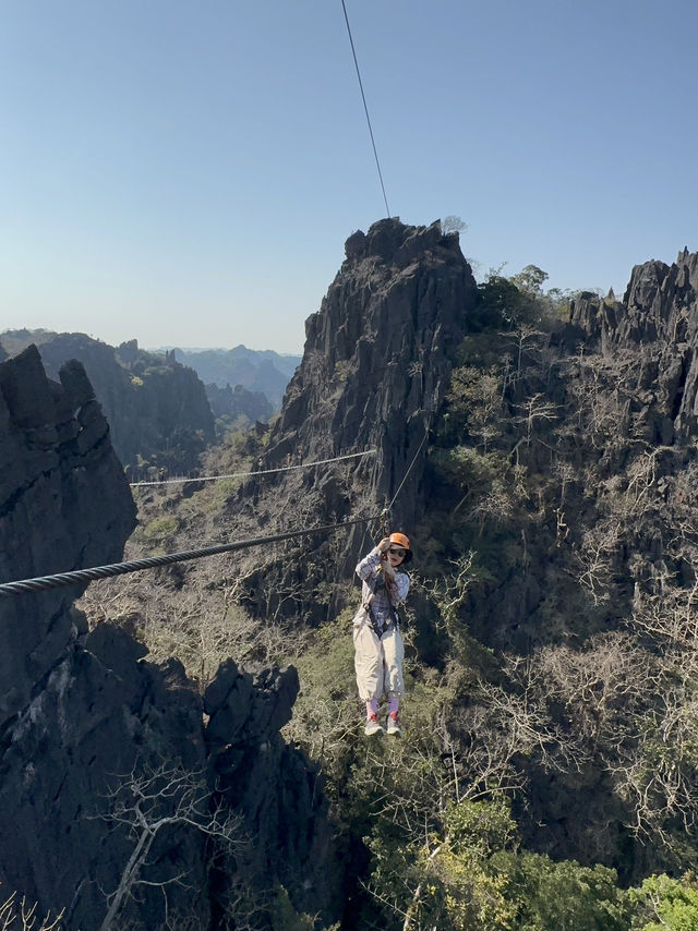 zipline ở The rock viewpoint