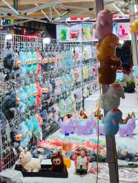 A lively street food paradise in Yiwu (But watch your step! 😭)