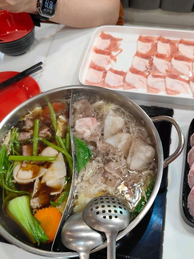 ไปกินบุฟเฟ่ต์สุกี้ตี๋น้อย