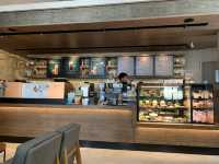 🍏 Chillin’ at Starbucks The Davis Sukhumvit 24 – Apple Pie & Iced Americano Combo Hit the Spot