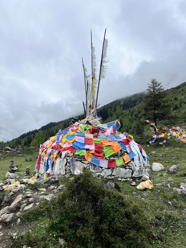 双桥沟 Scenic Escape | The Most Effortless Way to Enjoy 四姑娘山’s 