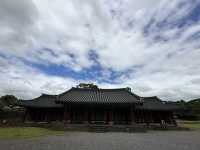 🏡一腳踏進濟州古代生活現場！《城邑民俗村》：這不只是村落，是一座活著的歷史博物館！🌾⛰️