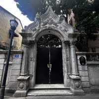 ⛪ Fuxing Church: Where Gothic Grace Meets Xiamen’s Tropical Charm!"