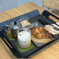 🥐 빵덕후 모여라! 포항 레이지모닝에서 여유 한 입☕🌿