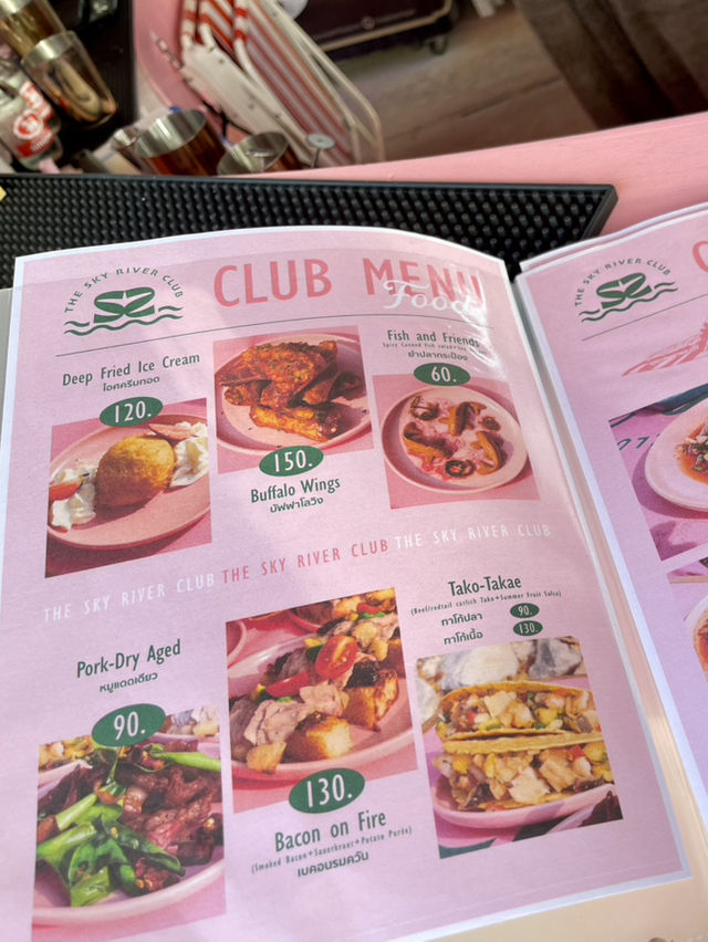 The Sky River Club บีชบาร์สีชมพูสุดคิวท์ริมน้ำกาญ
