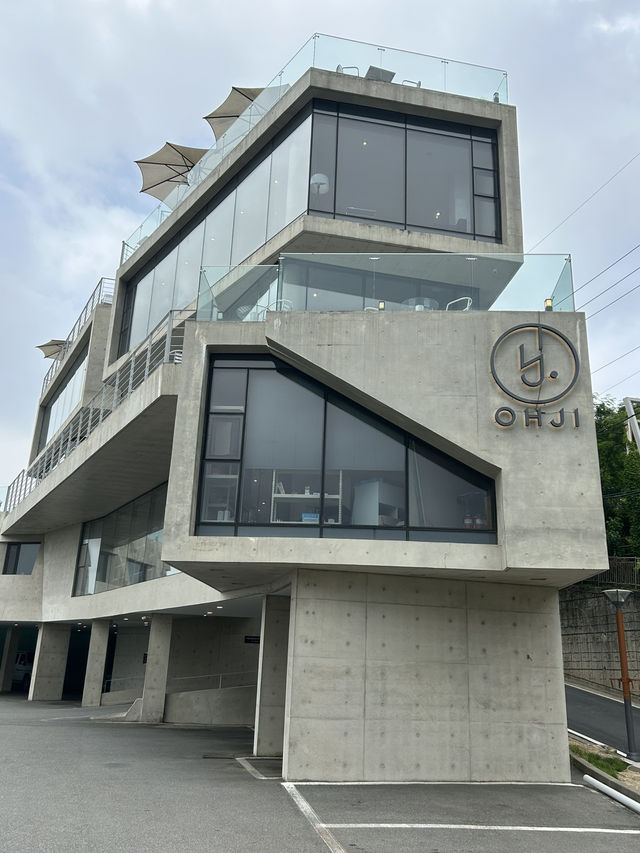 🏞️ 수암골의 탁 트인 뷰, OHJI (오지) 베이커리