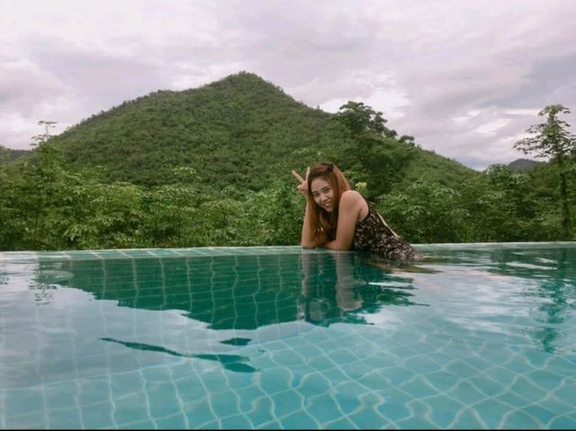 Hyacinth Resort (ไฮซีน รีสอร์ท) สวนผึ้ง