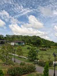 The chalet cafe' คาเฟ่กลางหุบเขา