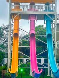 🌊🎡 Zhonghai Water Park, Hong Kong – A Hidden Aquatic Escape! 🏖️🌈