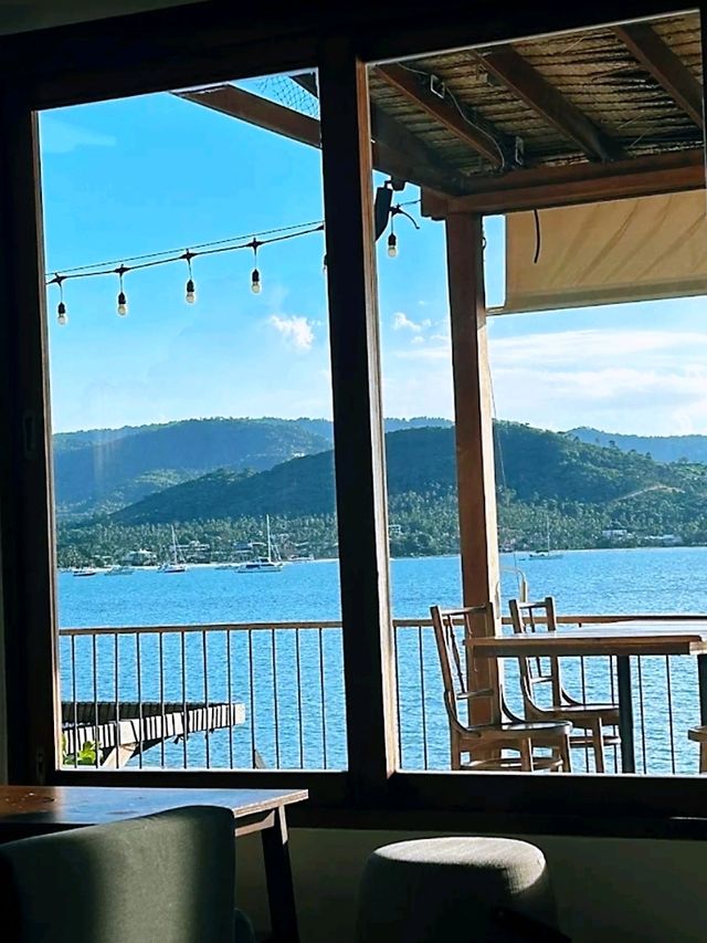 SEA SUN Samui Cafe': คาเฟ่วิวหลักล้าน ใกล้พระใหญ่ 