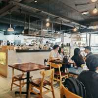 Yin's Sourdough Bakery & Café at Uptown 37
