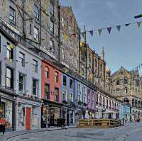 🎨 Cobblestones & Curiosities: Wandering Victoria Street, Edinburgh 
