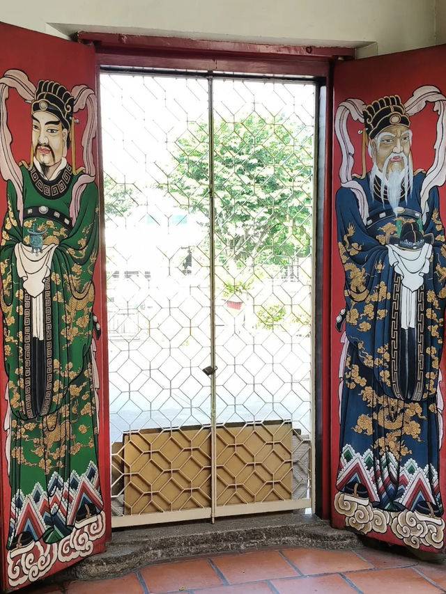 Snake Temple Secrets: Where Faith Slithers Through Time