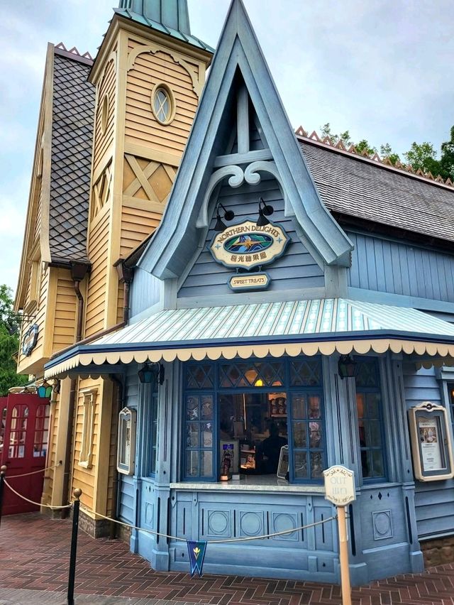Sweet Treats and Magical Keepsakes in Arendelle