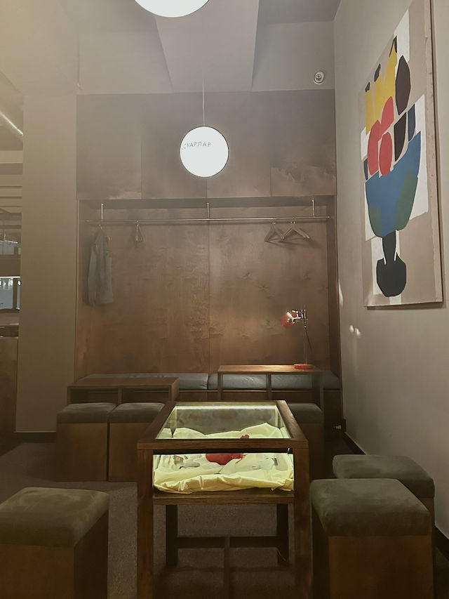 Come discover a speakeasy with me in Almaty, Kazakhstan 🇰🇿 