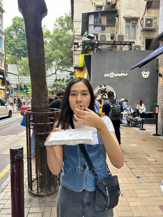 ร้านทาร์ตไข่อร่อยแสงออกปากที่ฮ่องกง