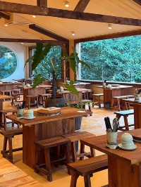 ตามกลิ่นมันนึ่งที่ Khoai Lang Nuong