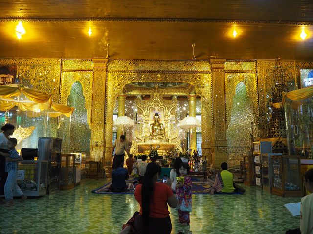  The Sacred Heart of Yangon: Bo Ta Htaung Pagoda
