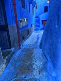 Wandering the Blue Alleys – The Magic of Chefchaouen 💙