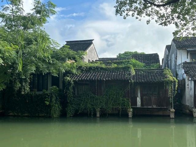 Dongzha: The Living Water Town