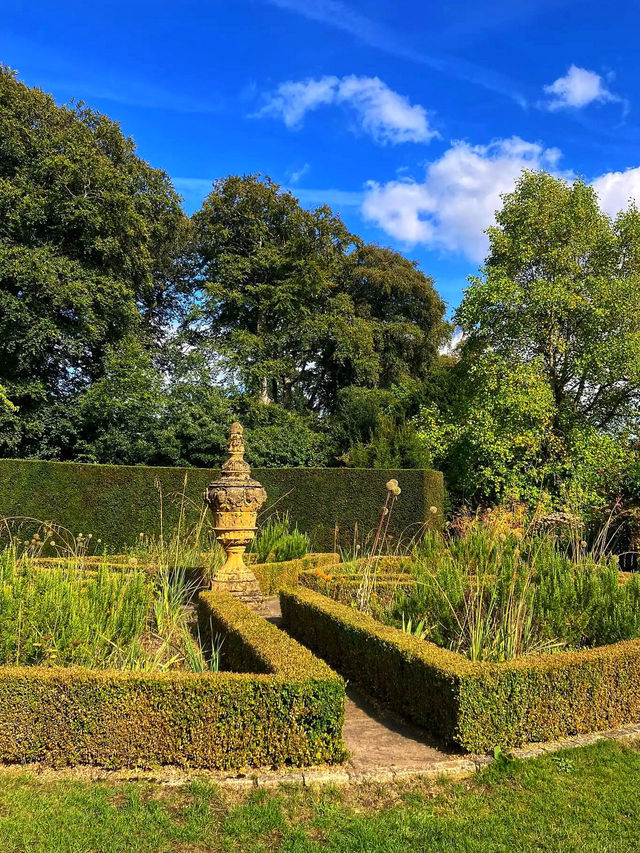 🏡 Step Back in Time at Winterbourne House & Garden 🌺 