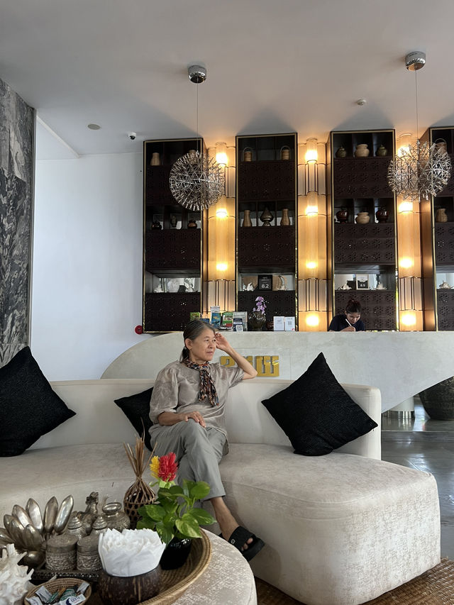 Angkor Wat Siem Reap 1 night 2 days it’s a short time for visiting But it was a great time to be the